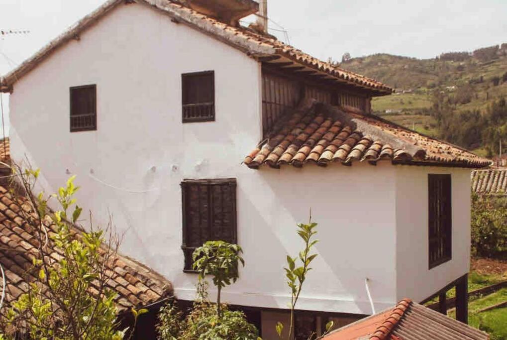 Casa Dante, Desde 1792! Tibasosa Exterior photo